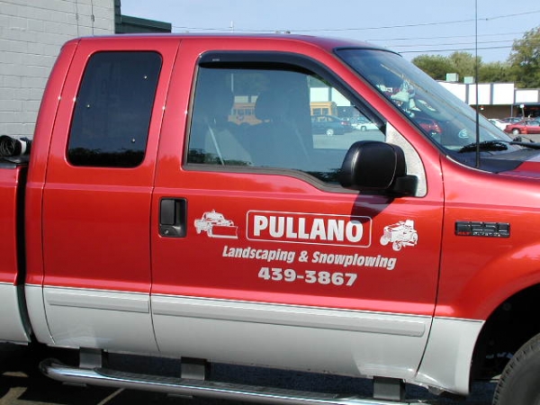 Vehicle vinyl graphics :: truck lettering :: Syracuse, NY / Buffalo, NY / Rochester, NY / Albany, NY / Binghamton, NY