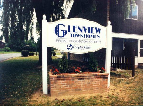 Glenview Townhomes ::  :: Liverpool, NY